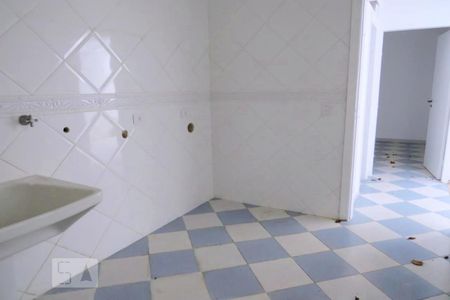 Casa à venda com 438m², 4 quartos e 6 vagasLavanderia