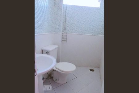 Casa à venda com 438m², 4 quartos e 6 vagasBanheiro