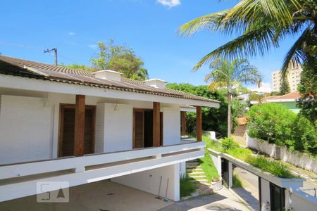 Casa à venda com 438m², 4 quartos e 6 vagasVista da Casa