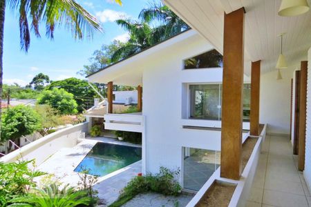 Casa à venda com 438m², 4 quartos e 6 vagasVista da Suíte 1