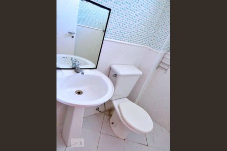 Casa à venda com 438m², 4 quartos e 6 vagasBanheiro