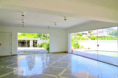 Casa à venda com 438m², 4 quartos e 6 vagasSalao de Festa
