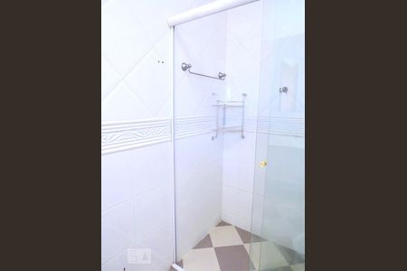 Casa à venda com 438m², 4 quartos e 6 vagasBanheiro da Suíte 3