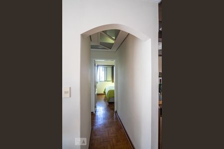 Corredor de apartamento para alugar com 2 quartos, 70m² em Nova Gerty, São Caetano do Sul