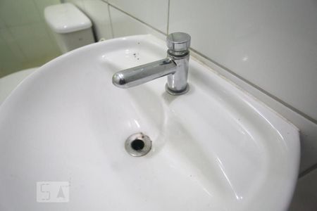 Banheiro - torneira de kitnet/studio para alugar com 1 quarto, 28m² em Vila Gomes, São Paulo