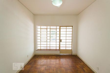 Sala 1 de casa à venda com 5 quartos, 240m² em Vila Monumento, São Paulo