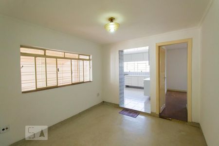 Casa à venda com 240m², 5 quartos e 3 vagasSala 2