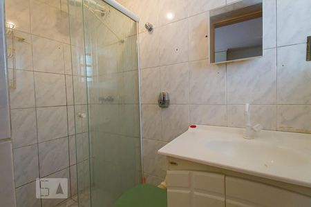 Casa à venda com 240m², 5 quartos e 3 vagasBanheiro da Suíte