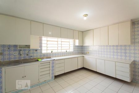Casa à venda com 240m², 5 quartos e 3 vagasCozinha