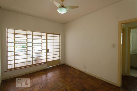 Sala 1 de casa à venda com 5 quartos, 240m² em Vila Monumento, São Paulo