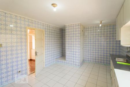 Casa à venda com 240m², 5 quartos e 3 vagasCozinha