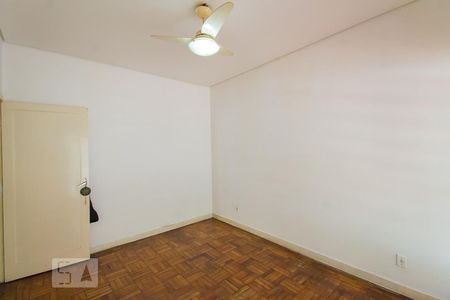 Sala 1 de casa à venda com 5 quartos, 240m² em Vila Monumento, São Paulo