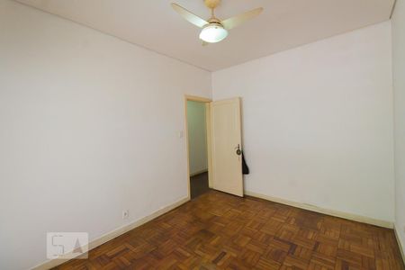 Sala 1 de casa à venda com 5 quartos, 240m² em Vila Monumento, São Paulo