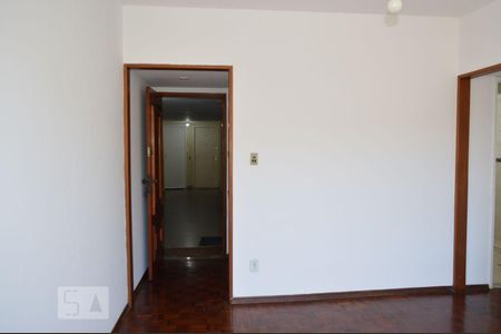 Sala de apartamento para alugar com 2 quartos, 58m² em Fonseca, Niterói