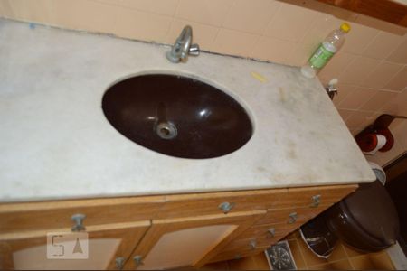 Apartamento à venda com 58m², 2 quartos e 1 vagaBanheiro