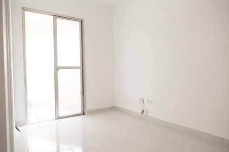 Sala de apartamento para alugar com 2 quartos, 80m² em Vila Galvao, Guarulhos