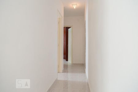 Corredor de apartamento para alugar com 2 quartos, 80m² em Vila Galvao, Guarulhos