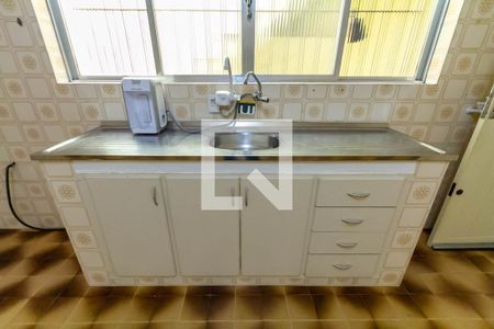 Casa à venda com 173m², 2 quartos e 2 vagasCozinha