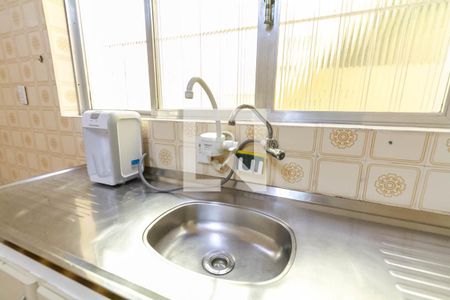 Casa à venda com 173m², 2 quartos e 2 vagasCozinha