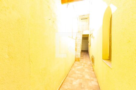 Casa à venda com 173m², 2 quartos e 2 vagasCorredor Lateral