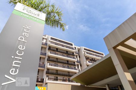 Apartamento para alugar com 26m², 1 quarto e 1 vaga Apartamento para alugar com 26m², 1 quarto e 1 vagaFachada