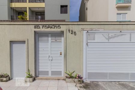 Apartamento à venda com 65m², 2 quartos e 1 vagaFachada e portaria