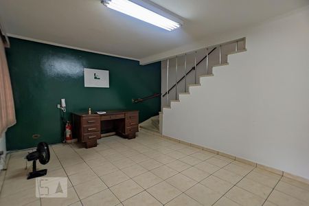 Sala de Estar de casa à venda com 3 quartos, 170m² em Km 18, Osasco