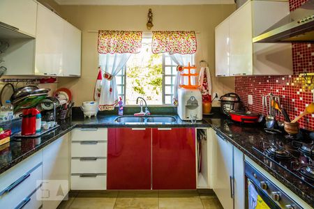 Casa de condomínio à venda com 493m², 3 quartos e 8 vagasCozinha