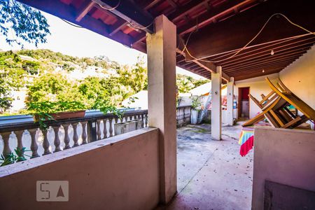 Casa de condomínio à venda com 493m², 3 quartos e 8 vagasÁrea comum - Churrasqueira