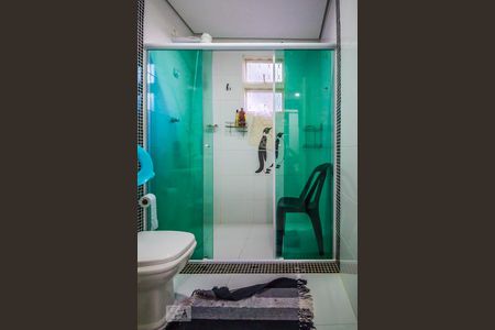 Casa de condomínio à venda com 493m², 3 quartos e 8 vagasBanheiro da Suíte 2