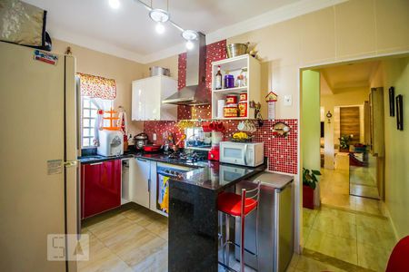 Casa de condomínio à venda com 493m², 3 quartos e 8 vagasCozinha