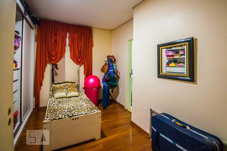 Casa de condomínio à venda com 493m², 3 quartos e 8 vagasSuíte 2