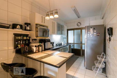 Apartamento à venda com 134m², 4 quartos e 4 vagasCozinha