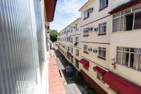 Sala vista de apartamento para alugar com 3 quartos, 58m² em Cascadura, Rio de Janeiro