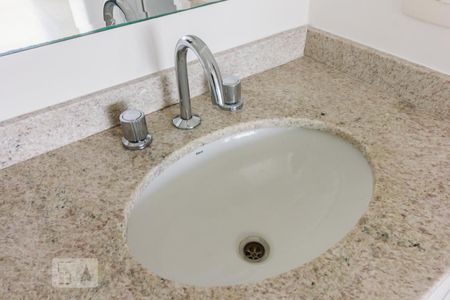 Apartamento para alugar com 42m², 1 quarto e 1 vaga Apartamento para alugar com 42m², 1 quarto e 1 vagaBanheiro Pia