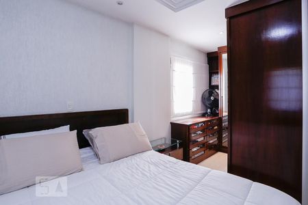 Suíte de apartamento à venda com 2 quartos, 70m² em Vila Pompéia, São Paulo