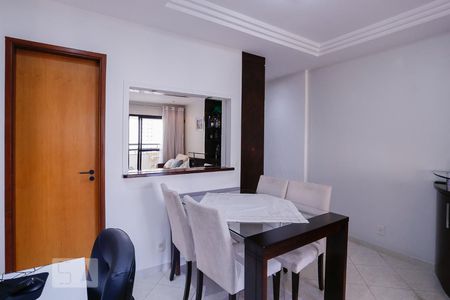 Sala de apartamento à venda com 2 quartos, 70m² em Vila Pompéia, São Paulo
