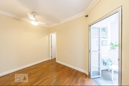 Sala de apartamento para alugar com 1 quarto, 45m² em Cambuí, Campinas