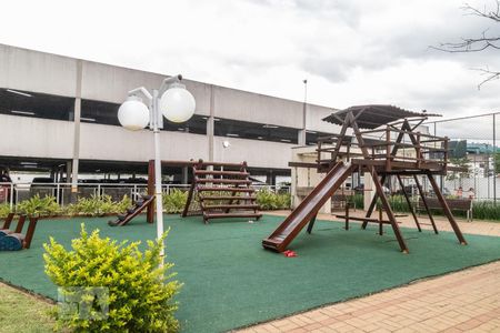 Apartamento para alugar com 35m², 1 quarto e 1 vaga Apartamento para alugar com 35m², 1 quarto e 1 vagaÁrea Comum - Playground