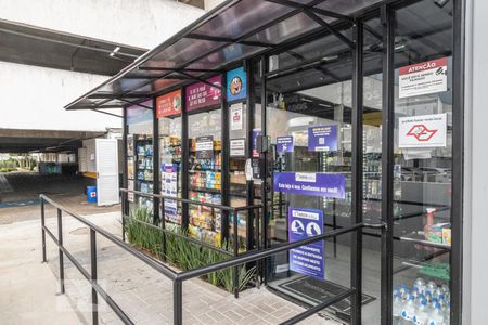 Apartamento para alugar com 35m², 1 quarto e 1 vaga Apartamento para alugar com 35m², 1 quarto e 1 vagaÁrea Comum - Mini Mercado