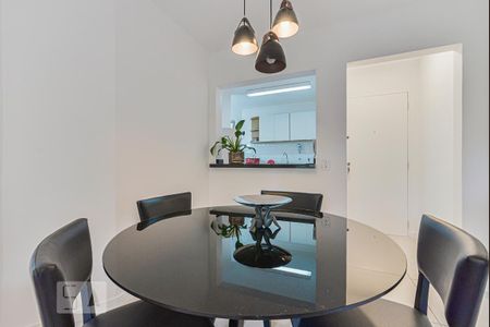 Apartamento à venda com 60m², 2 quartos e 1 vagaSala de Jantar