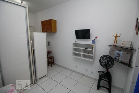 Studio de kitnet/studio para alugar com 1 quarto, 20m² em Centro, Rio de Janeiro