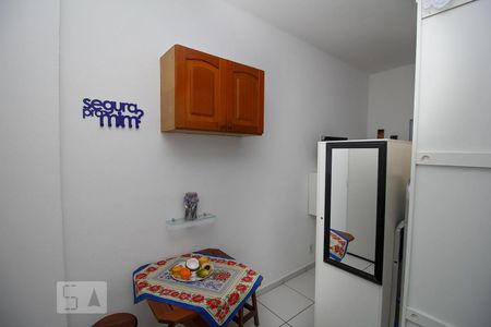 Studio para alugar com 20m², 1 quarto e sem vagaCozinha - Armários
