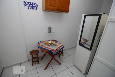 Studio para alugar com 20m², 1 quarto e sem vagaCozinha - Armários