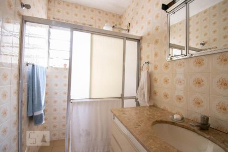 Casa à venda com 102m², 2 quartos e 2 vagasBanheiro