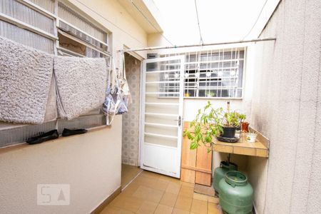 Casa à venda com 102m², 2 quartos e 2 vagasLavanderia