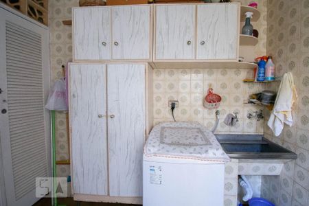 Casa à venda com 102m², 2 quartos e 2 vagasLavanderia