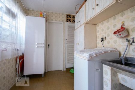 Casa à venda com 102m², 2 quartos e 2 vagasLavanderia