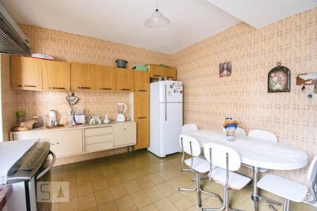 Casa à venda com 102m², 2 quartos e 2 vagasCozinha