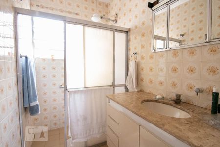 Casa à venda com 102m², 2 quartos e 2 vagasBanheiro